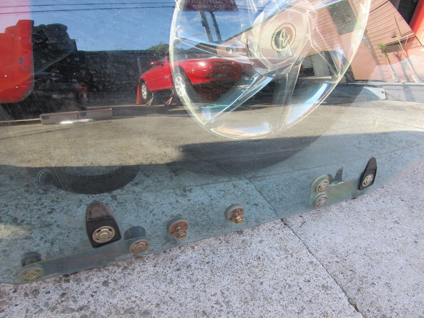 94 95 96 97 Mitsubishi 3000GT OEM Window Glass Mounting Bracket Regulator Roller - Right