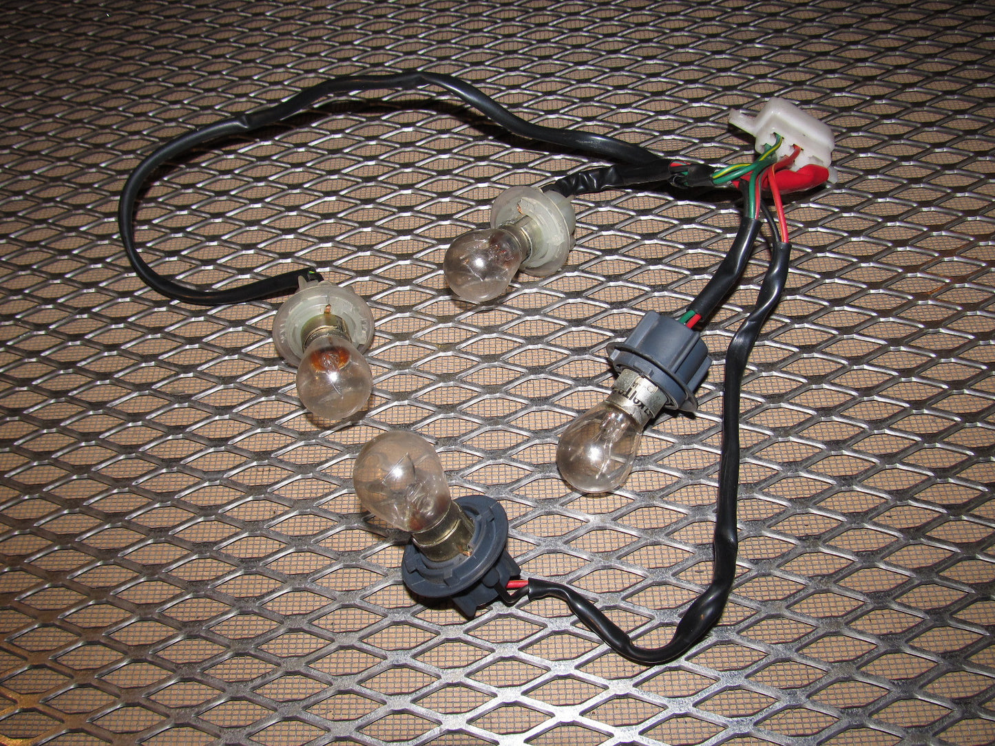 84 85 Mazda RX7 OEM Tail Light Bulb Socket - Left
