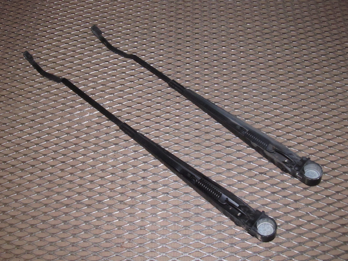 99-04 Ford Mustang OEM Front Wiper Arm Set