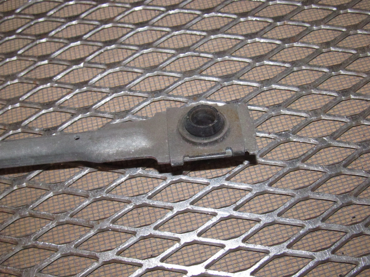 99-04 Ford Mustang OEM Front Wiper Linkage