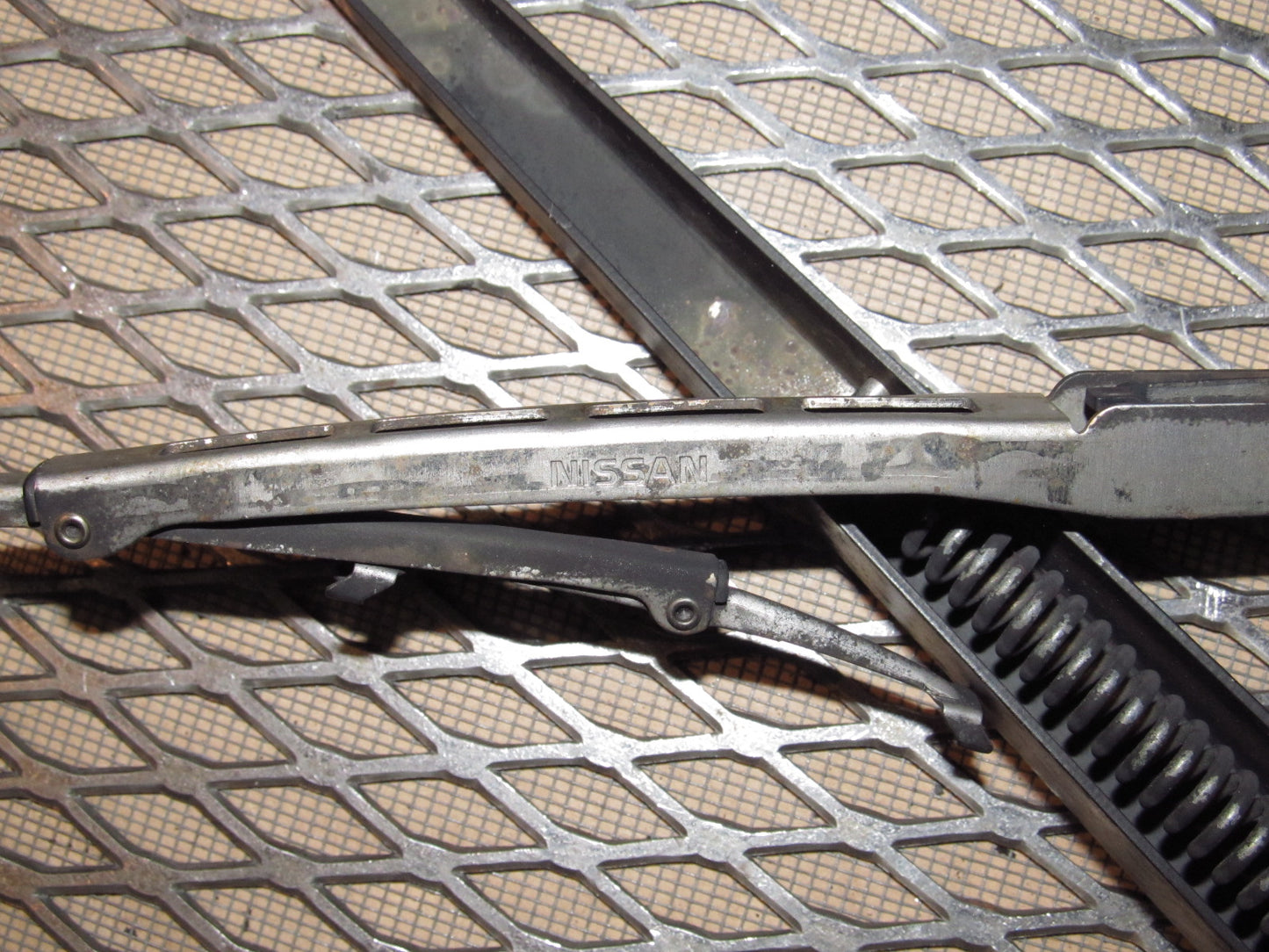87 88 89 Nissan 300zx OEM Rear Wiper Arm