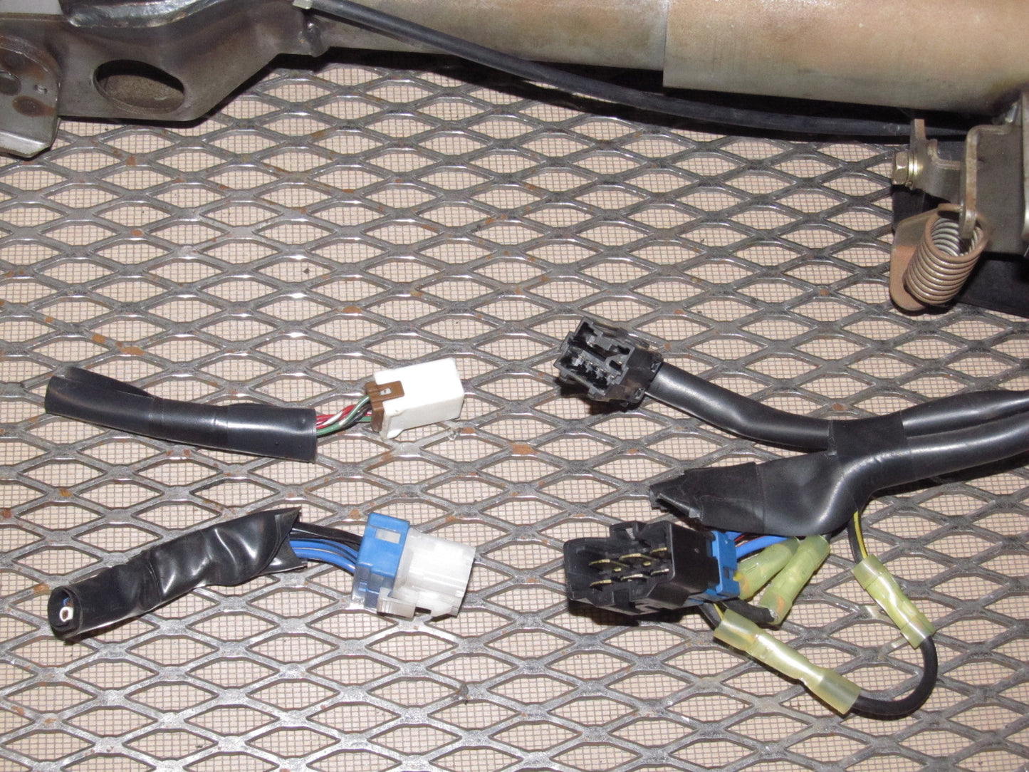 94 95 96 97 Mitsubishi 3000GT OEM Steering Column & Key