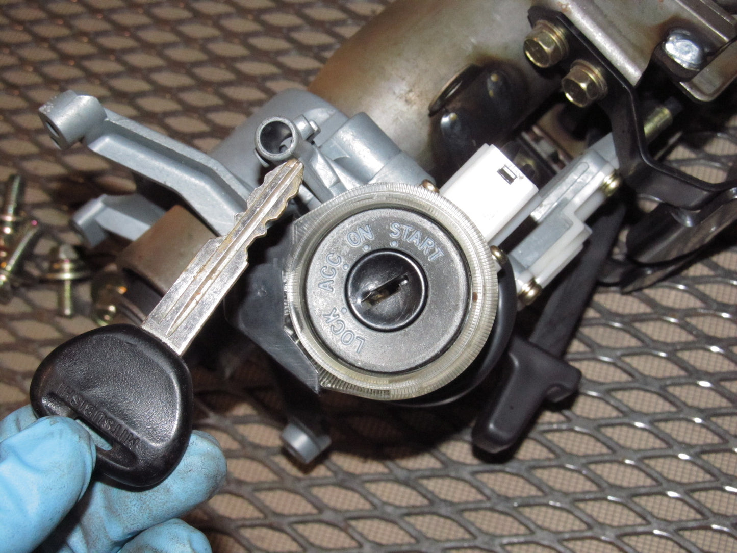 94 95 96 97 Mitsubishi 3000GT OEM Steering Column & Key