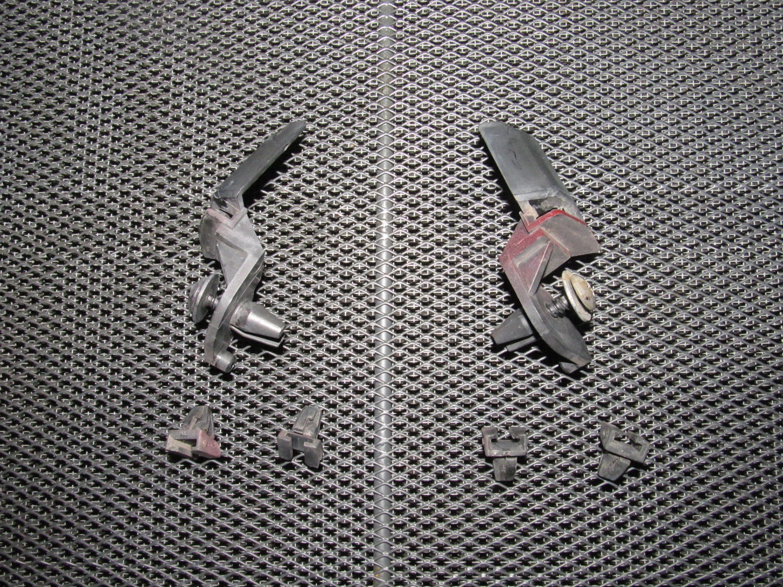 88 89 90 91 Honda CRX OEM Fender Clips