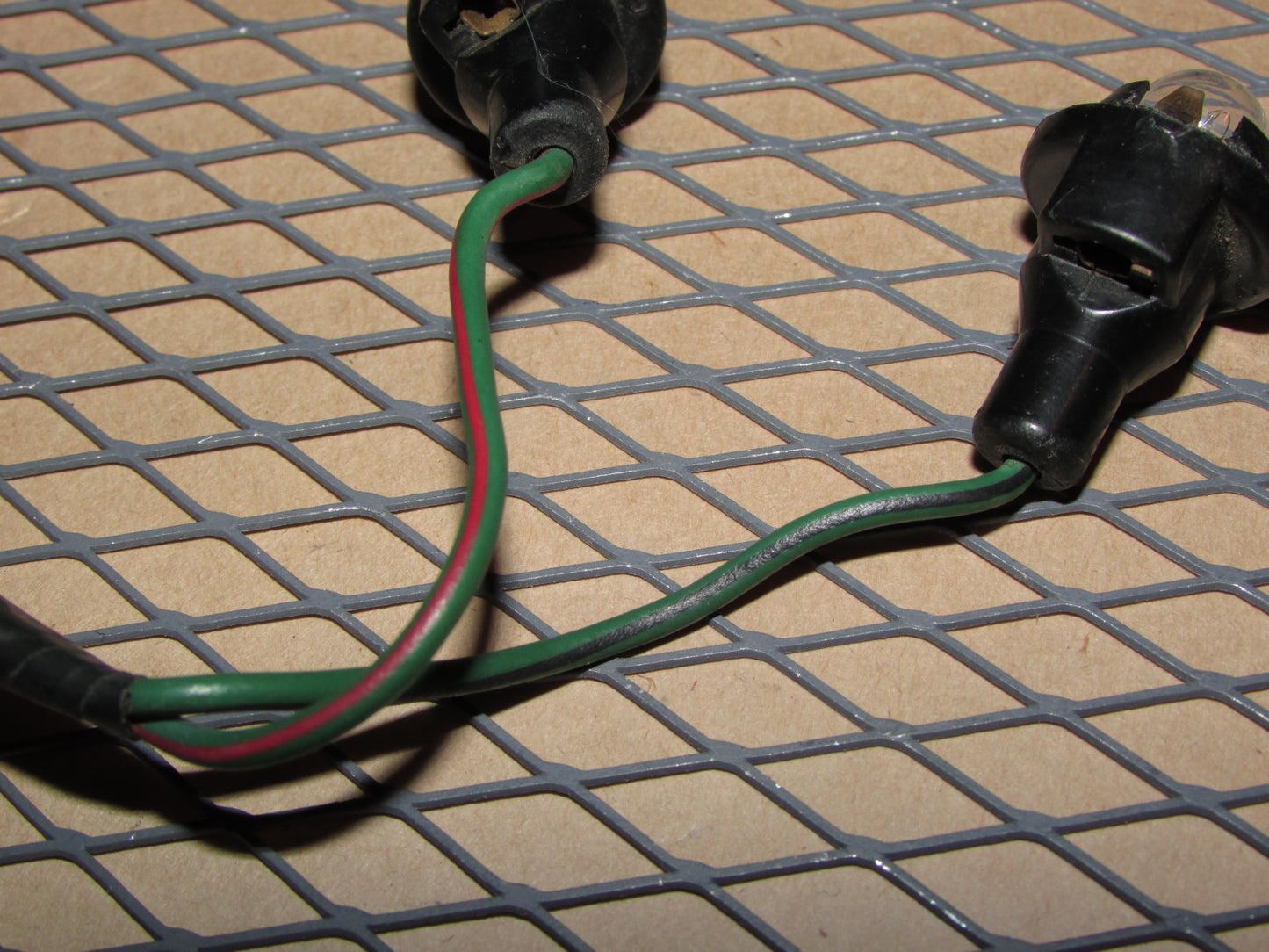 70 71 Datsun 240z OEM Tachometer Tach Gauge Turn Signal Light Bulb Socket