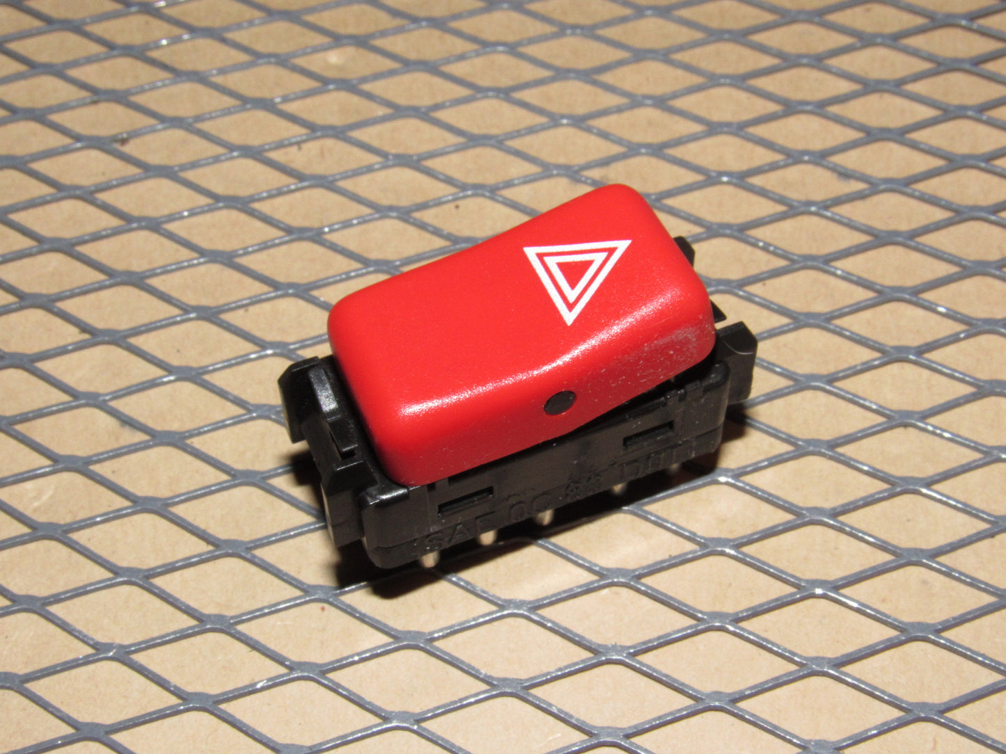 94 95 Mercedes E320 OEM Flasher Hazard Light Switch