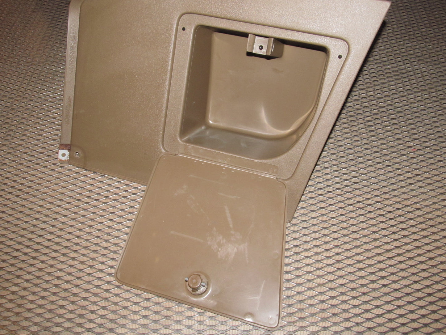 87 88 89 Nissan 300zx OEM Hatch Trunk Cargo Box Compartment