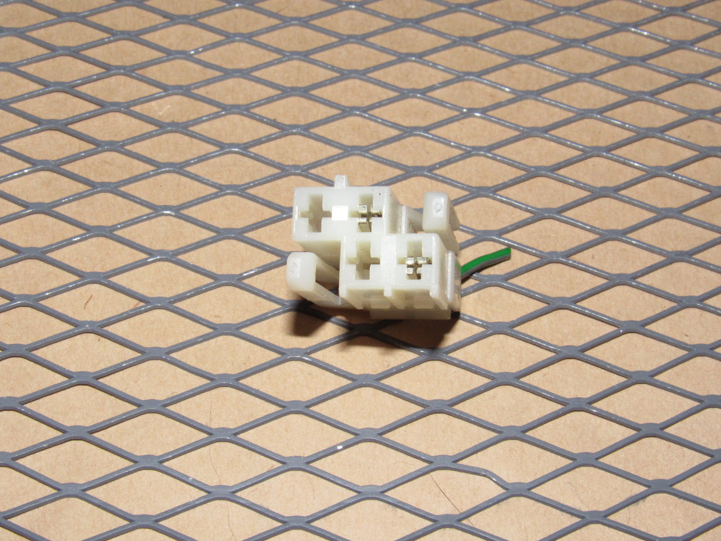 91 92 Volvo 740 OEM Power Antenna Switch Pigtail Harness