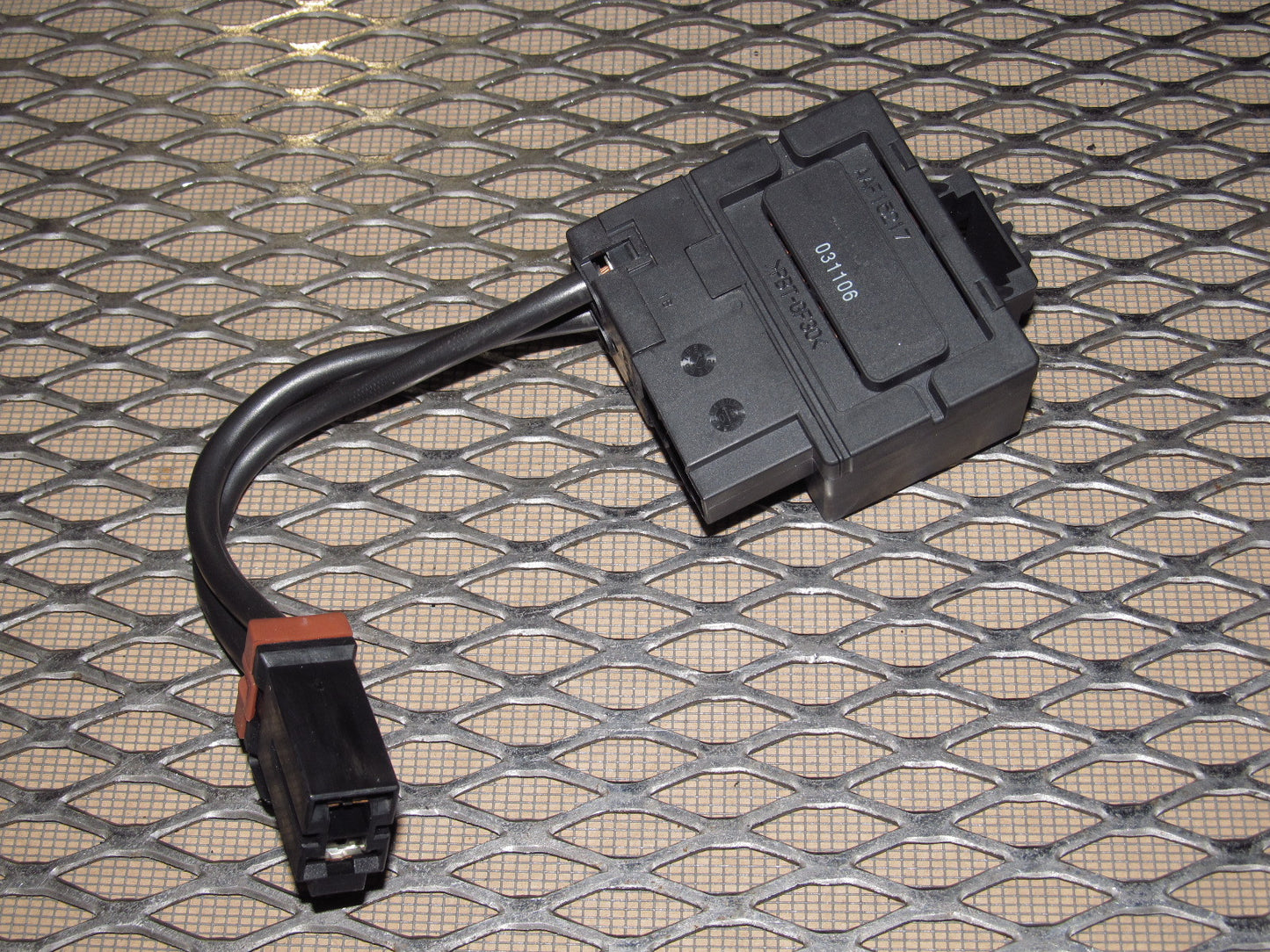 04 05 06 07 08 Mazda RX8 OEM Relay Resistor AFF15217