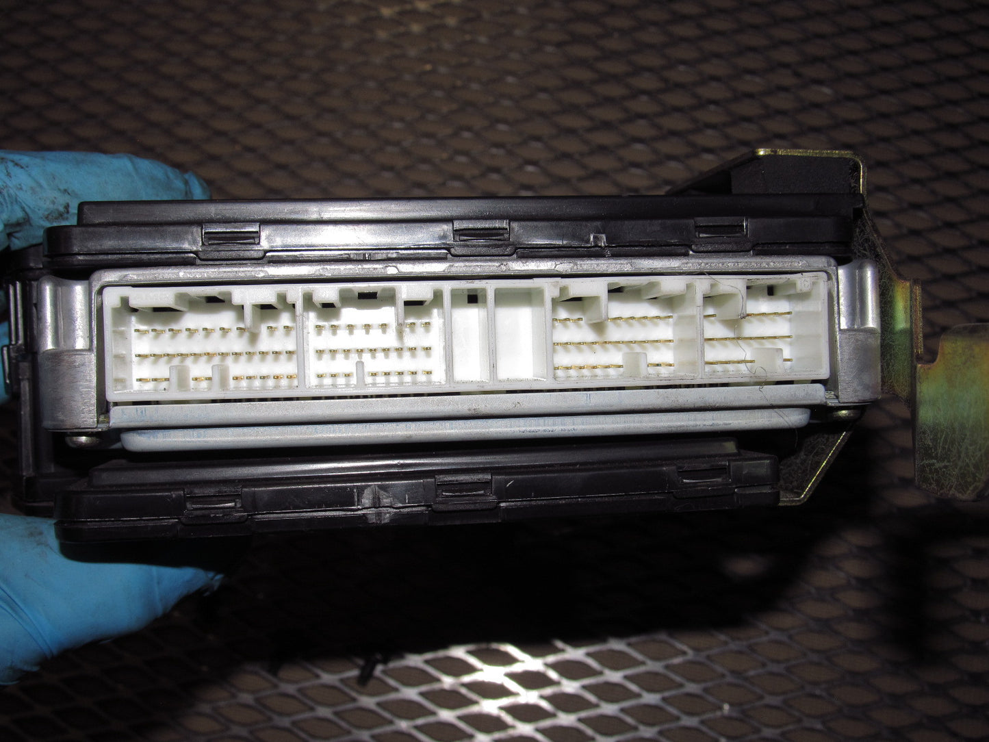 2004 Mazda RX8 OEM Engine Computer ECU - N3H4 18 881K