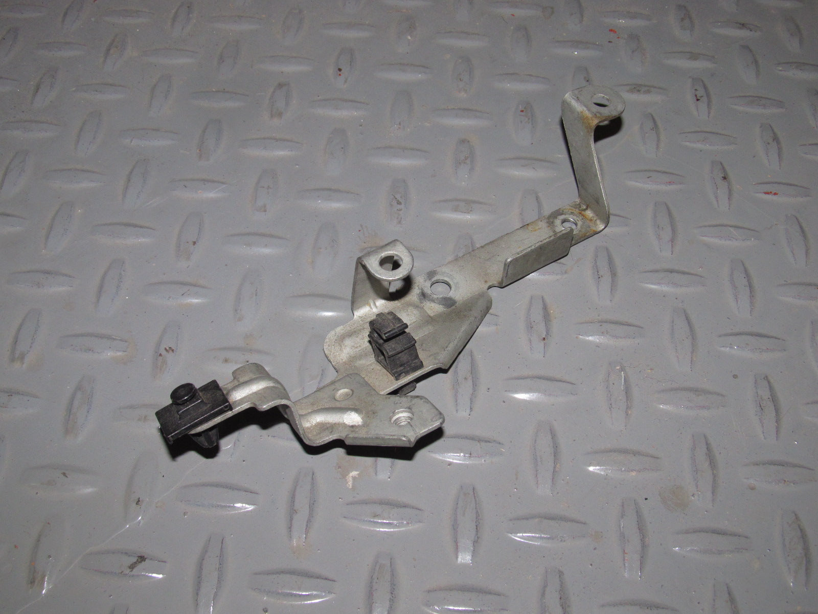 88-91 Honda Prelude OEM Ignition Coil Mounting Bracket