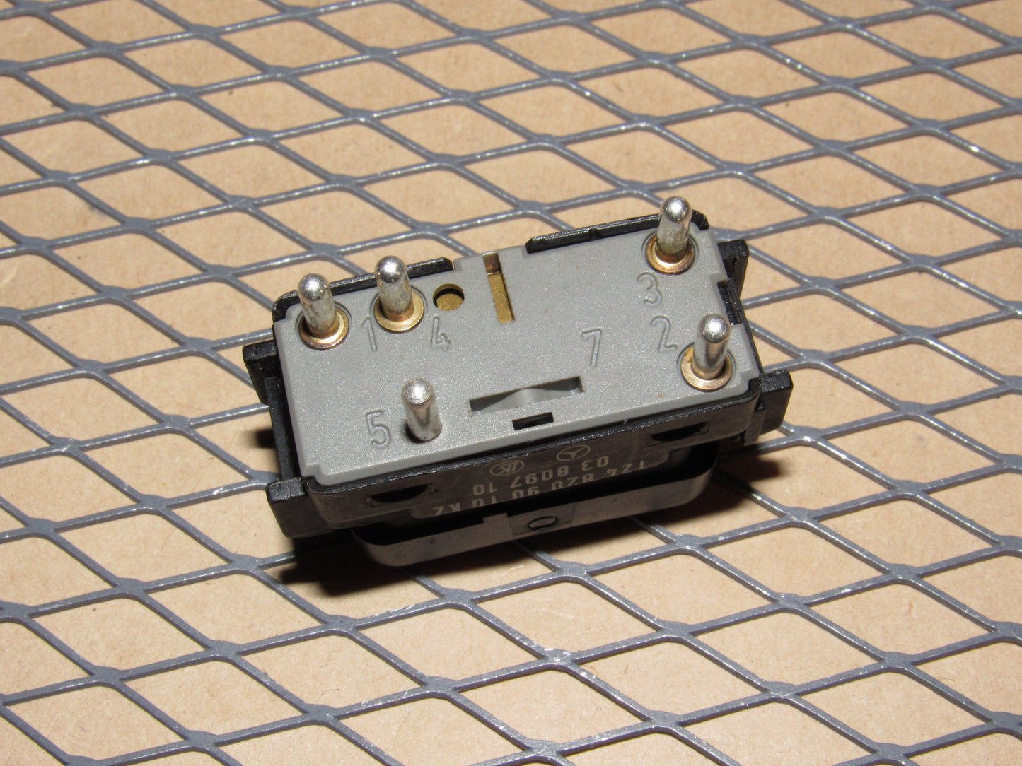 94 95 Mercedes E320 OEM Front Power Window Switch - Right