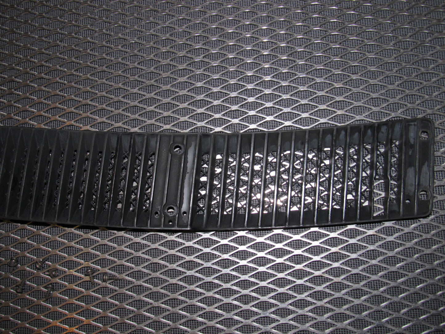 81 82 83 Datsun 280zx OEM Front Wiper Cowl Drain Vent Cover Panel