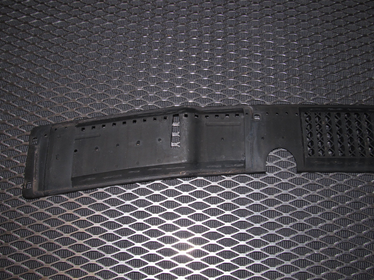 81 82 83 Datsun 280zx OEM Front Wiper Cowl Drain Vent Cover Panel