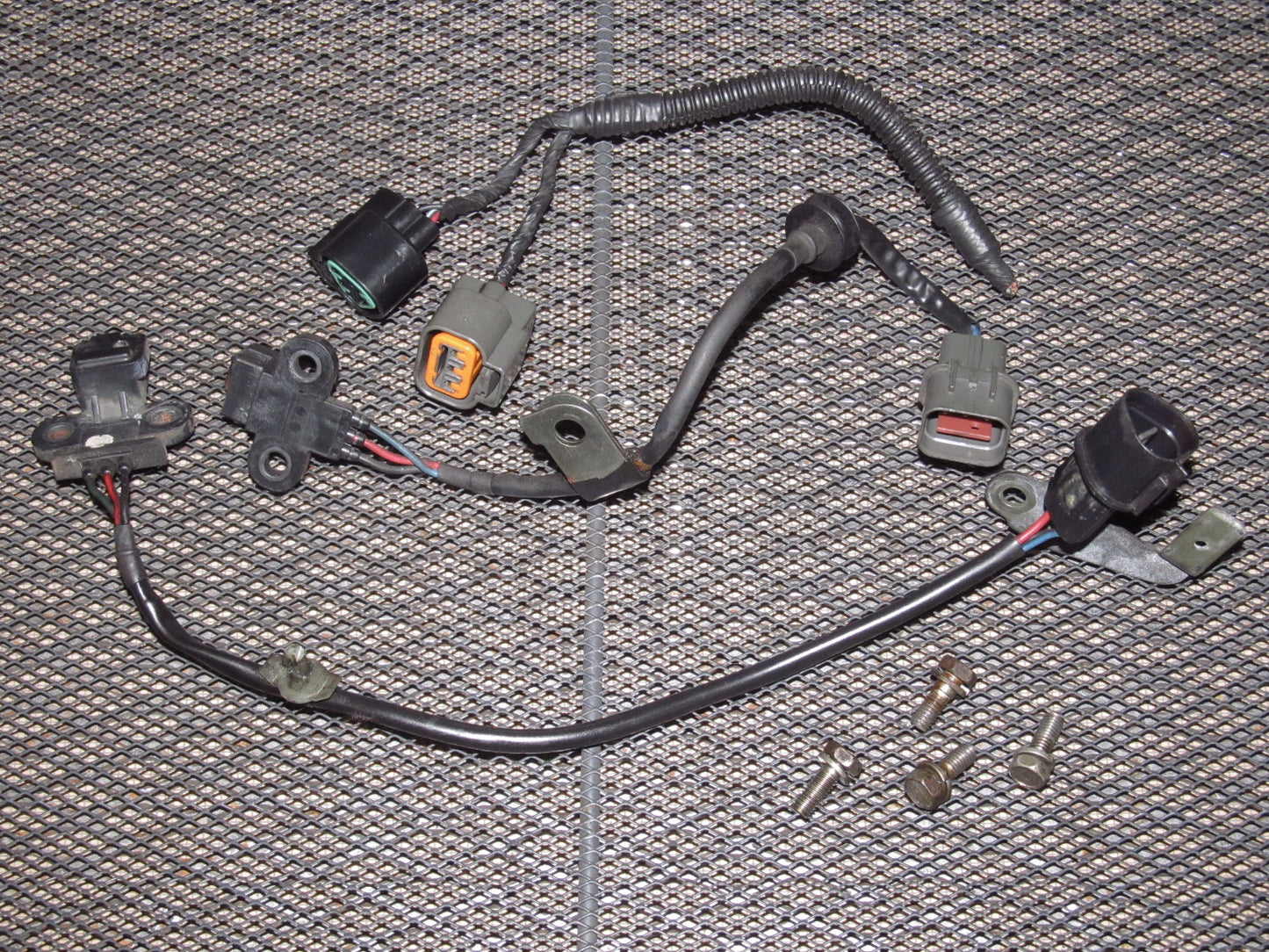 94-97 Mitsubishi 3000GT OEM Camshaft & Crankshaft Position Sensor - NA DOHC