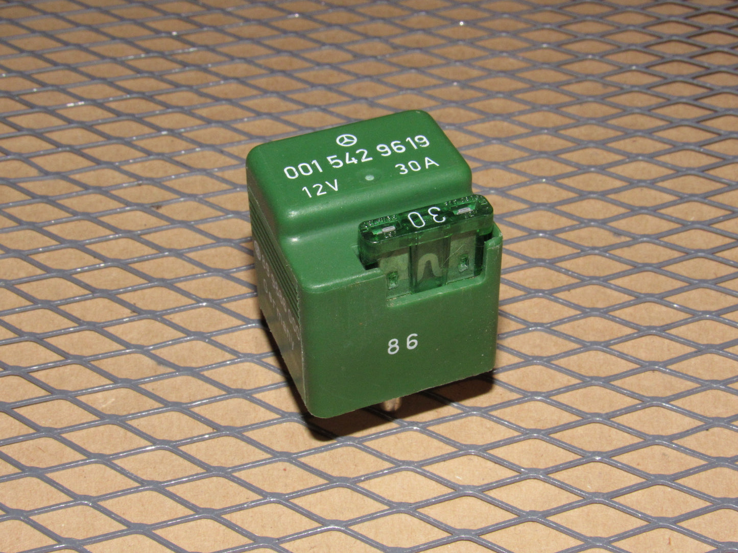 Mercedes Benz Relay 001 542 96 19