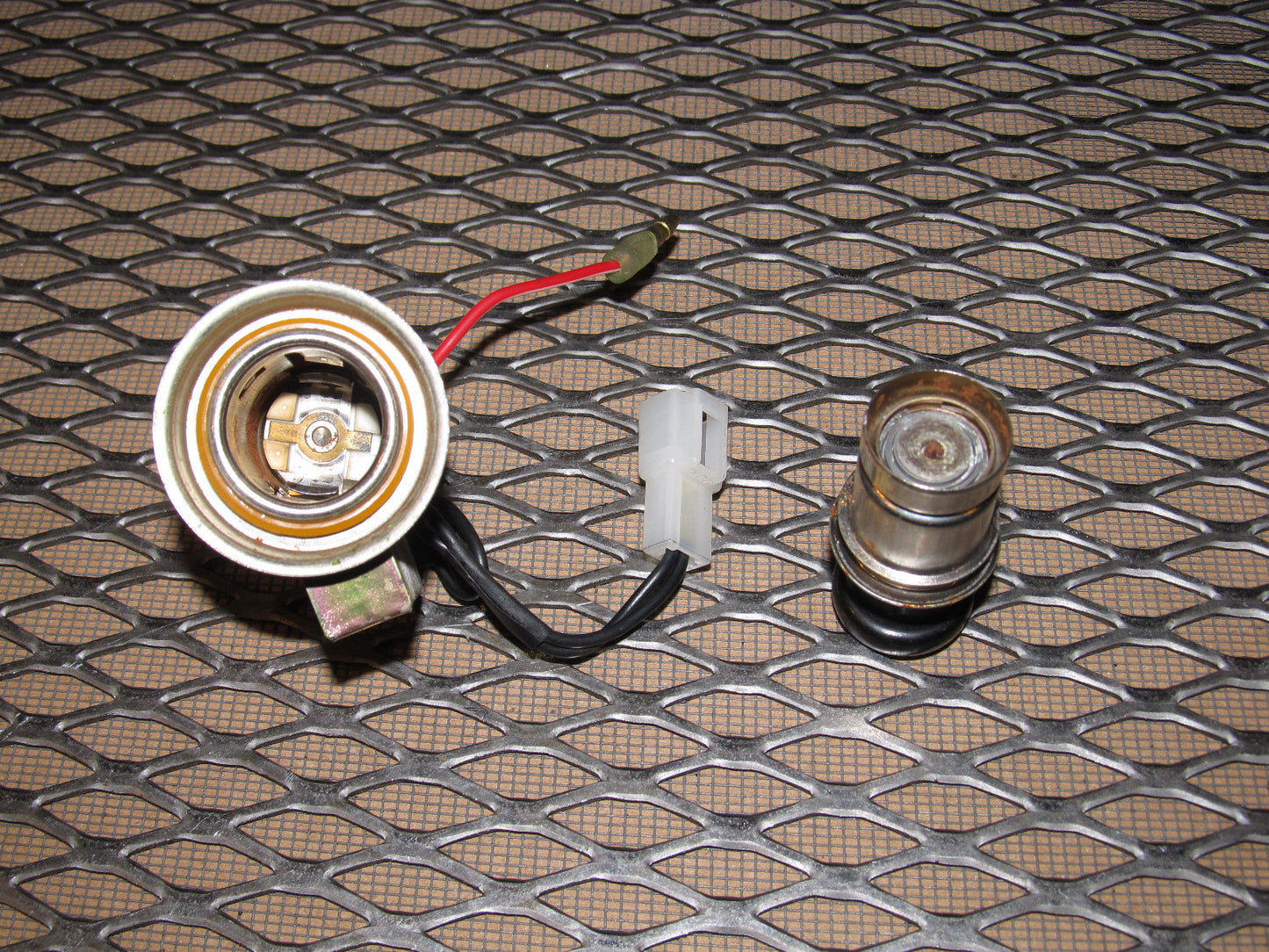 84 85 Mazda RX7 OEM Dash Light & 12 Volt Adapter
