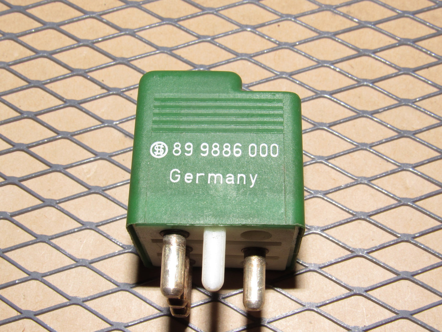 Mercedes Benz Relay 001 542 96 19