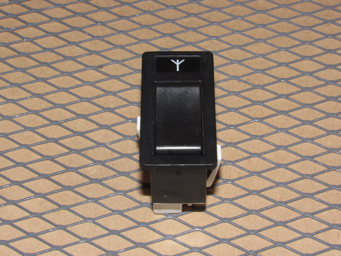 92 93 94 Volvo 960 OEM Power Antenna Switch