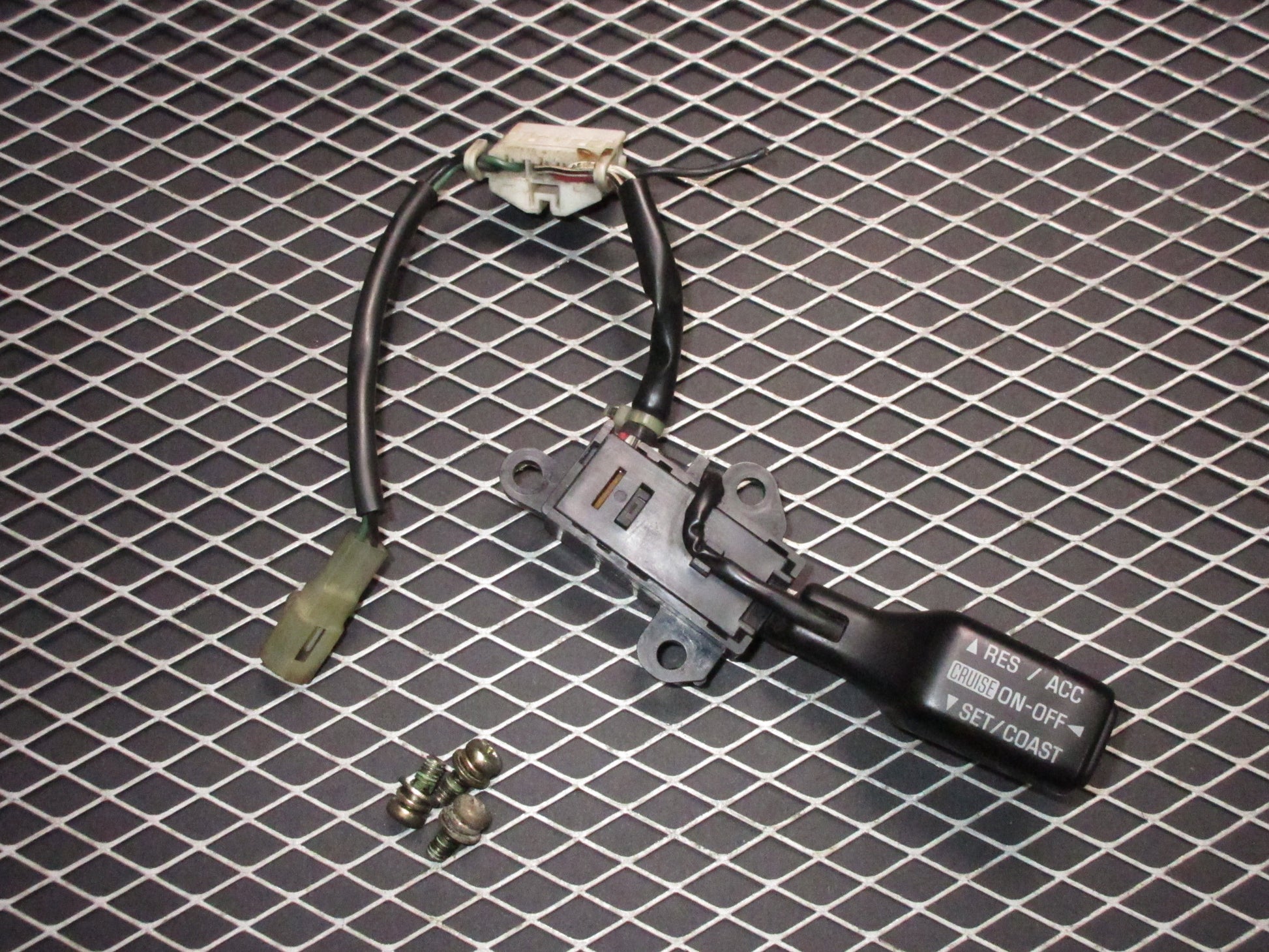 92 93 Lexus ES300 OEM Steering Wheel Cruise Control Switch