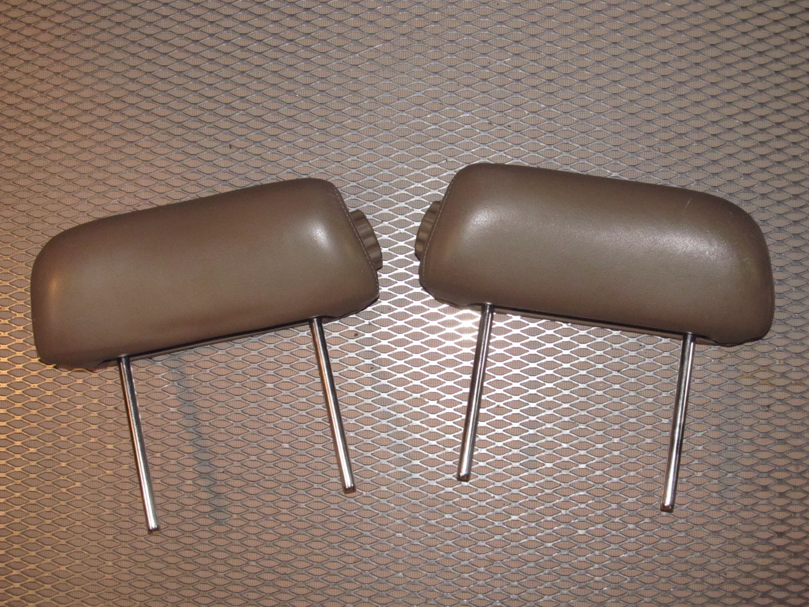 1987-1989 Nissan 300zx OEM Front Head Rest Set