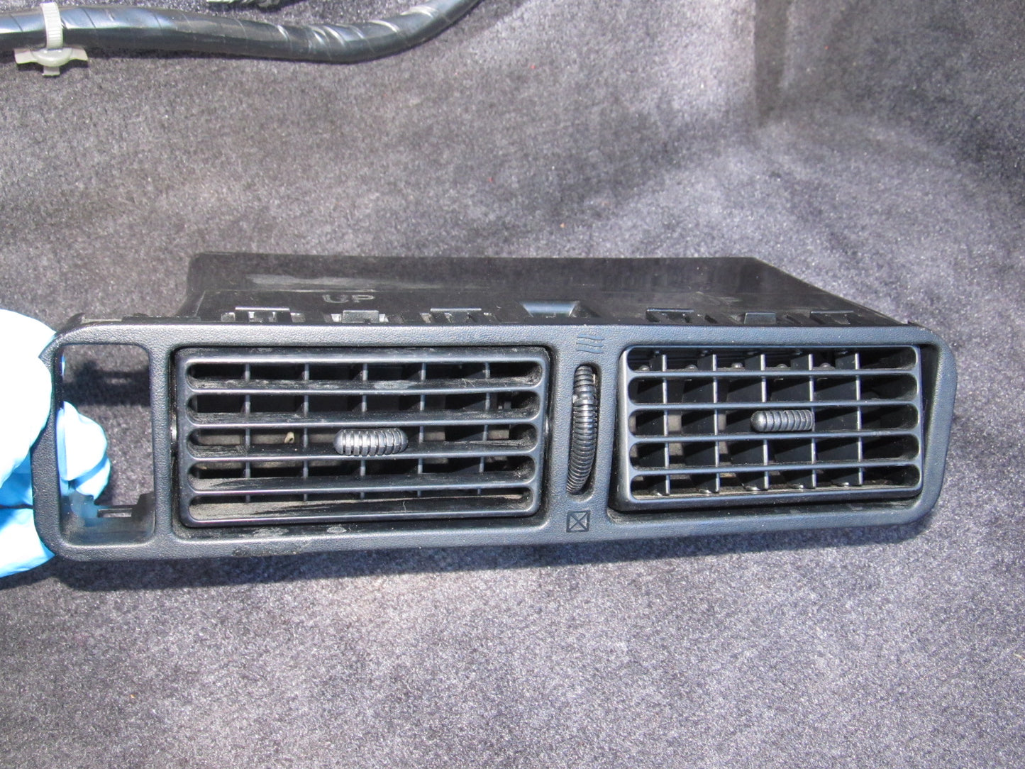 94 95 96 97 Mitsubishi 3000GT OEM Dash Center Air Vent Louver