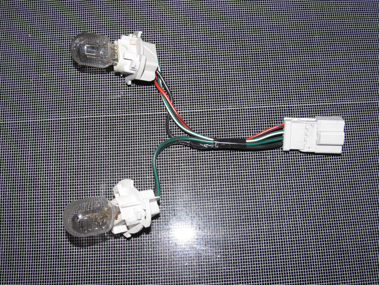 96 97 98 99 00 Honda Civic OEM Reverse Tail Light Bulb Socket