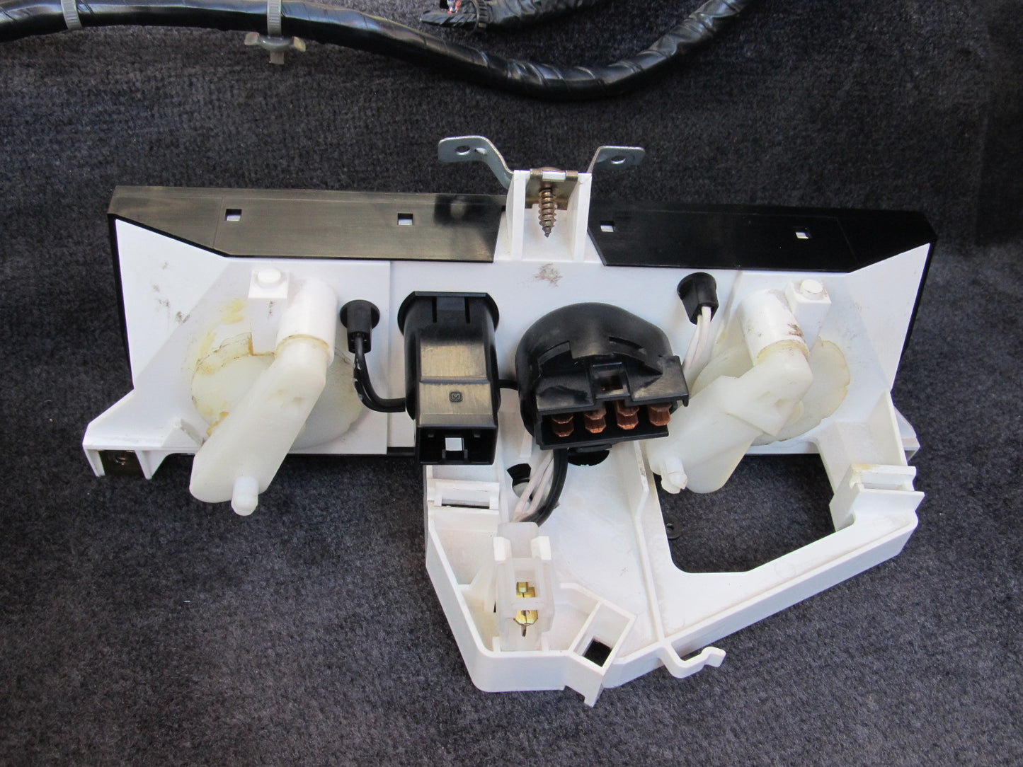 94 95 96 97 Mitsubishi 3000GT OEM Climate Control Unit