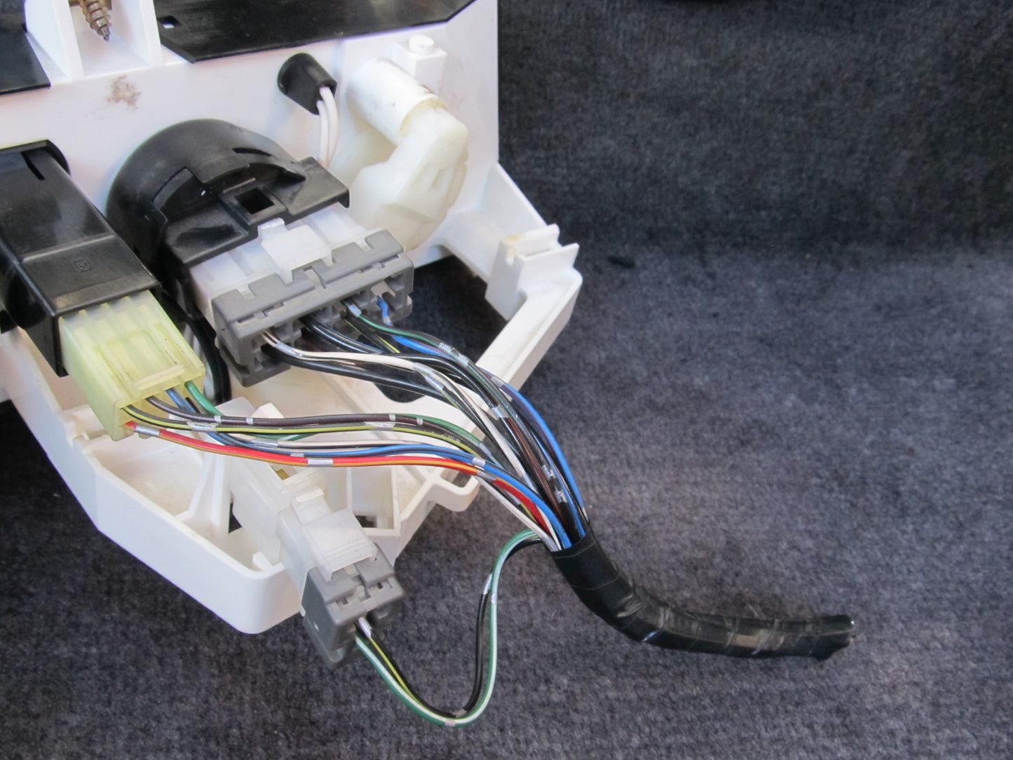 94 95 96 97 Mitsubishi 3000GT OEM Climate Control Unit Pigtail Harness