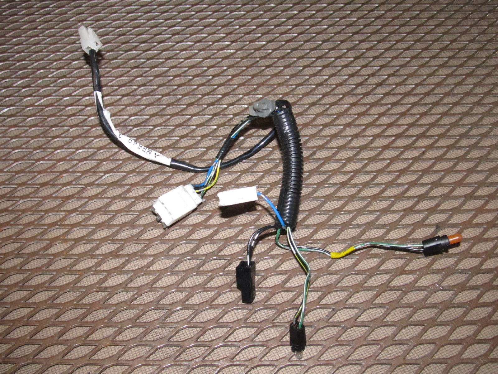 94 95 96 97 Mitsubishi 3000GT OEM 12 Volt Lighter Socket Wiring Harness & Light