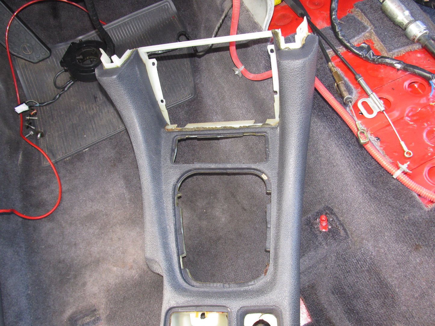 94 95 96 97 Mitsubishi 3000GT OEM A/T Console Shifter Panel