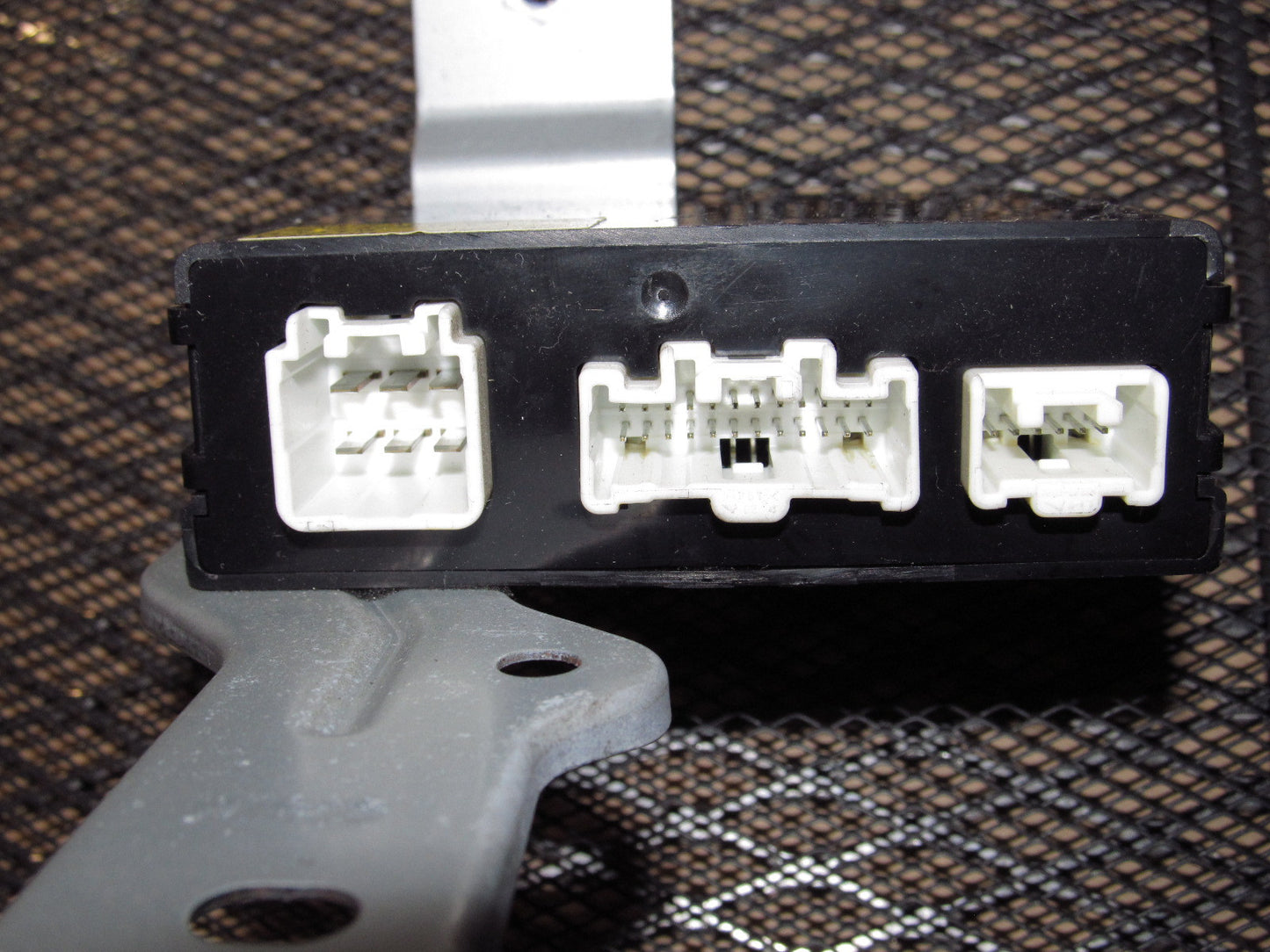04 05 06 07 08 Mazda RX8 OEM Parts Assy Keyless Module FE03 67 5DZA