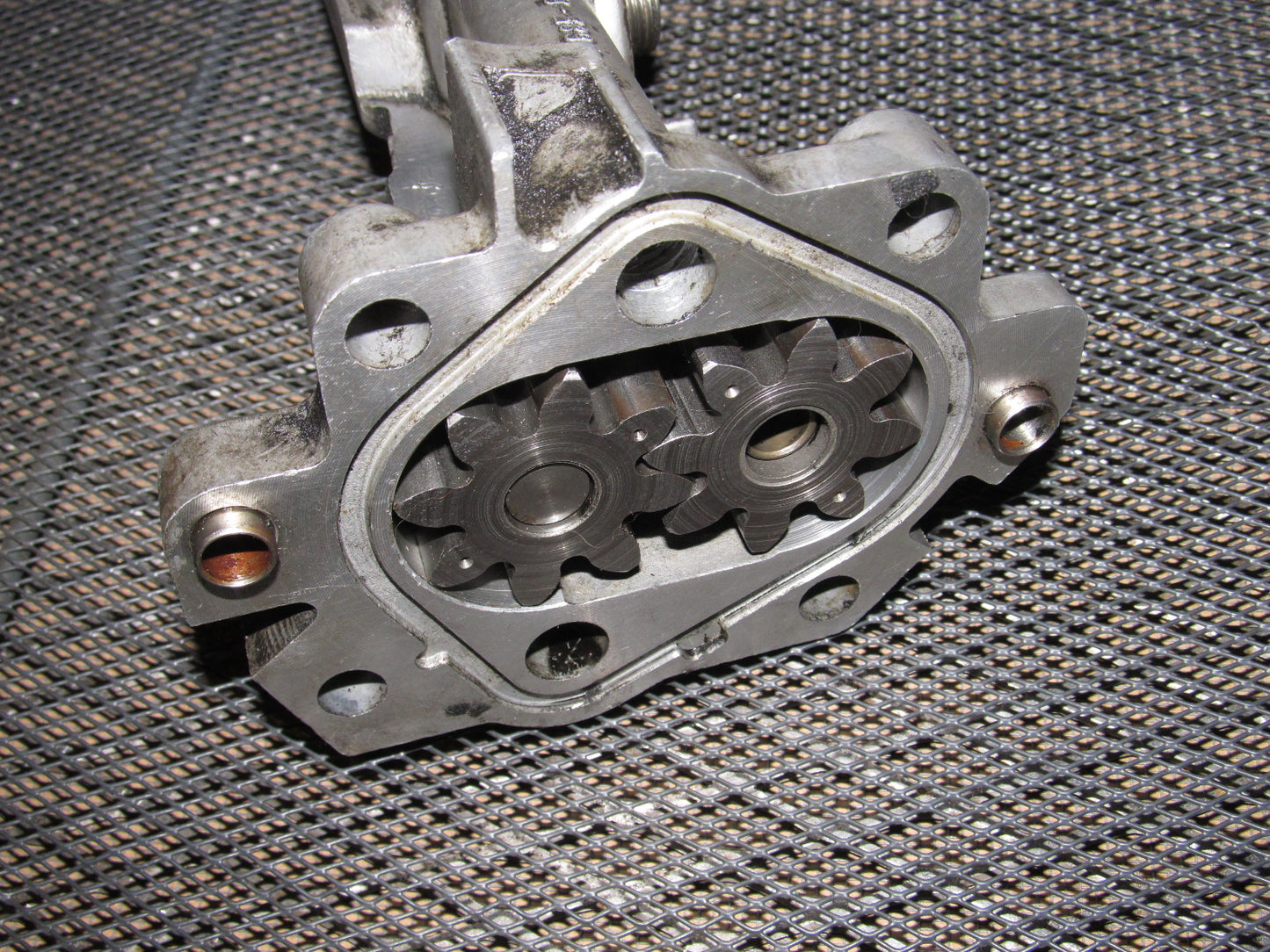 94-98 Ford Mustang V6 3.8L OEM Engine Oil Block Filter Adapter