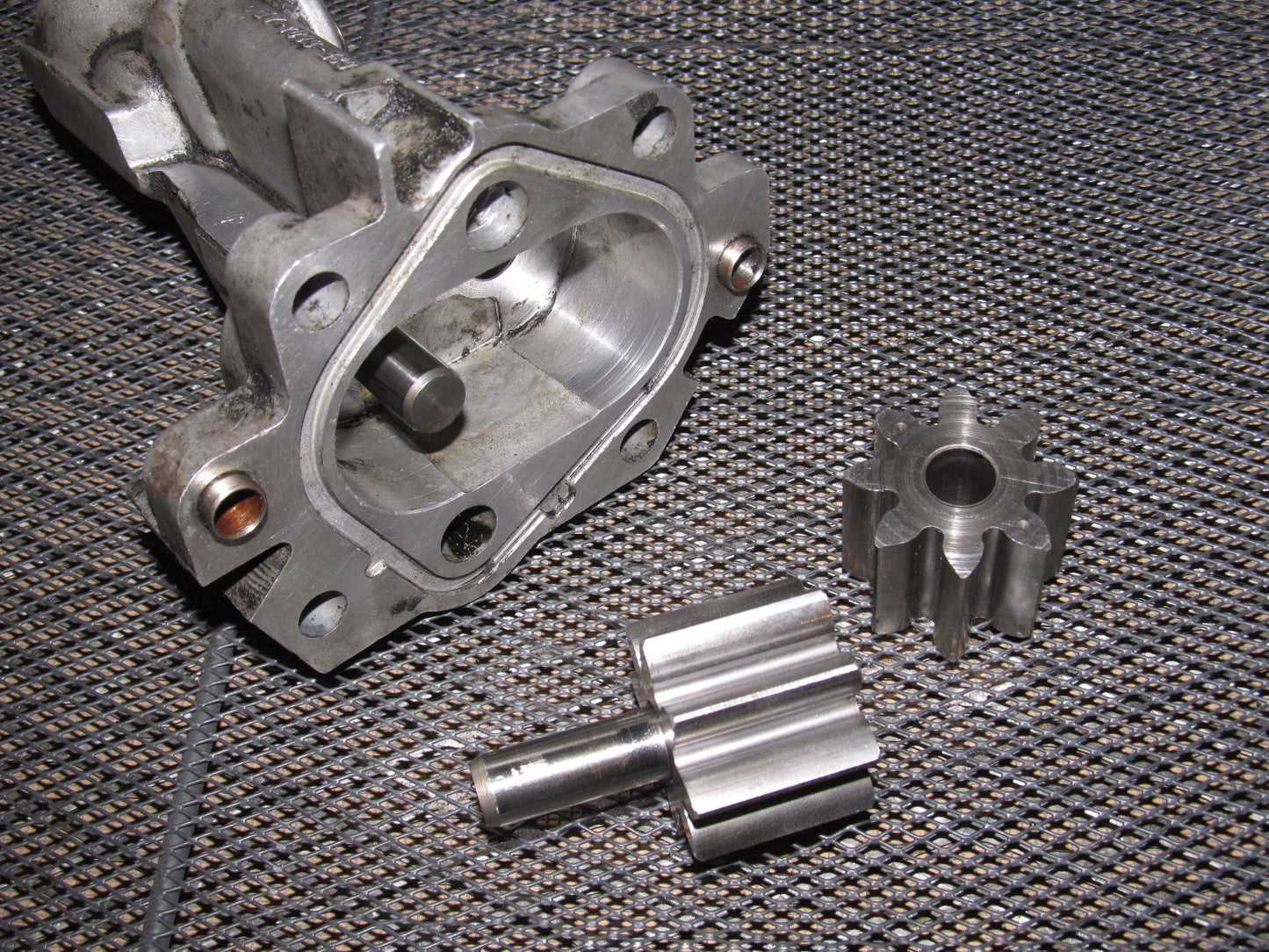 94-98 Ford Mustang V6 3.8L OEM Engine Oil Block Filter Adapter