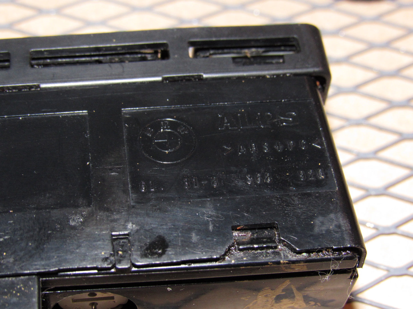 01 02 03 04 05 BMW 320i OEM Hazard & Central Door Lock Switch