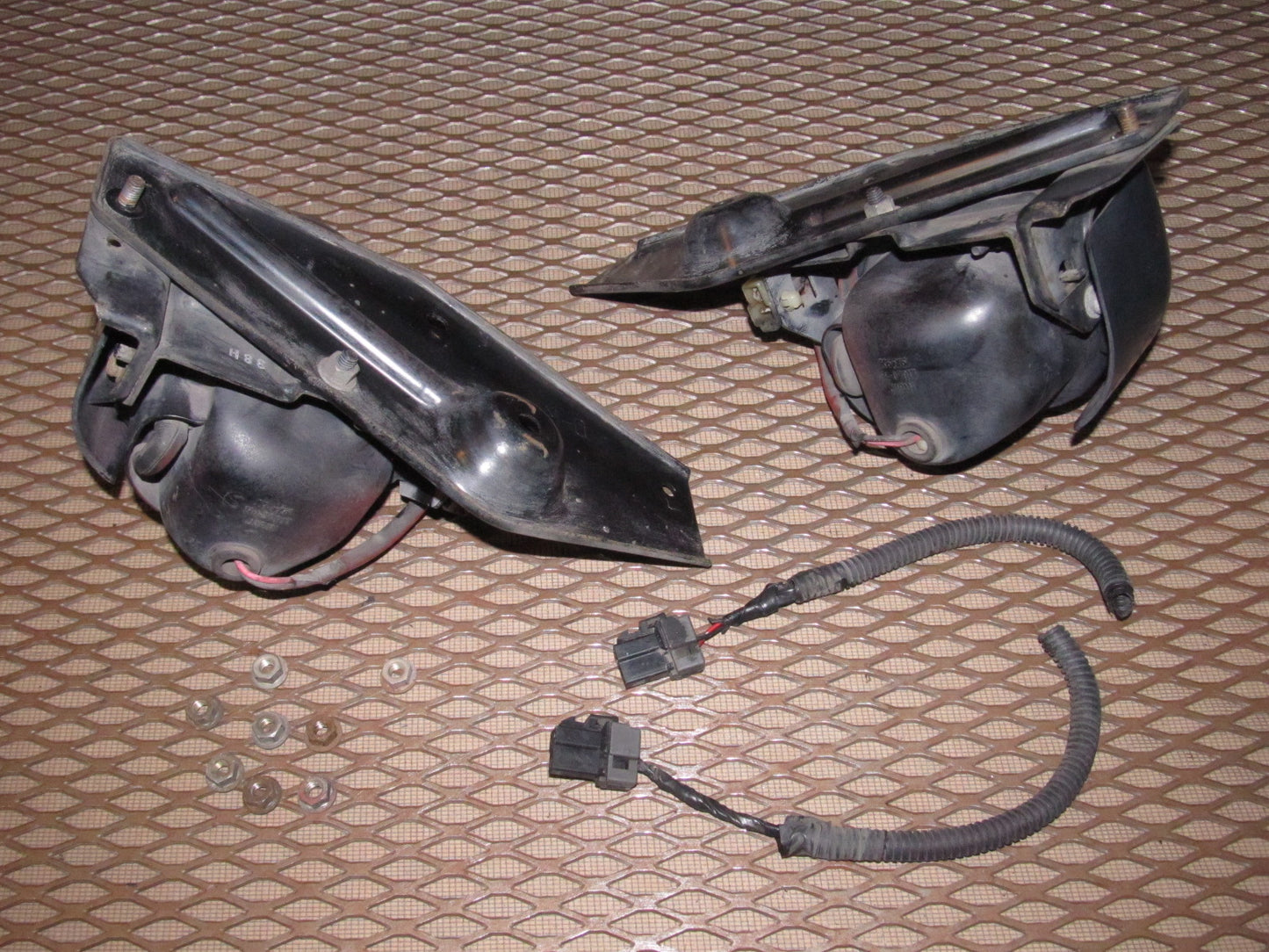 94 95 96 97 Mitsubishi 3000GT OEM Fog Light Set