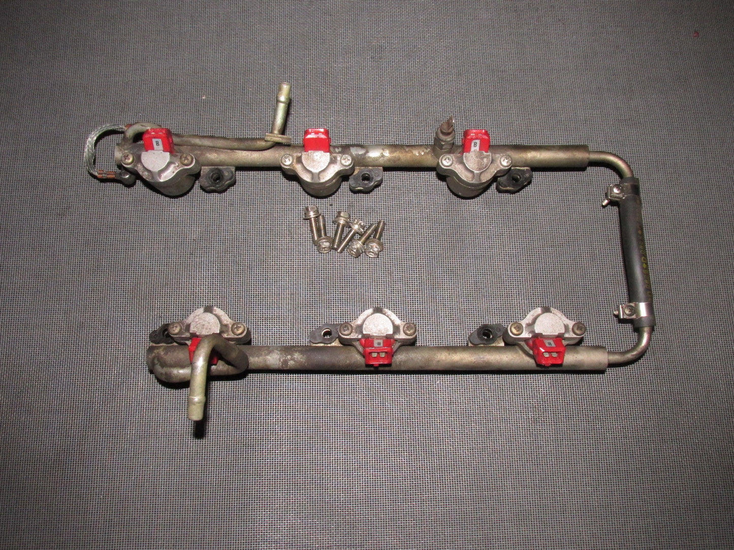 90 91 92 93 Nissan 300zx OEM Fuel Injector With Rail – Autopartone