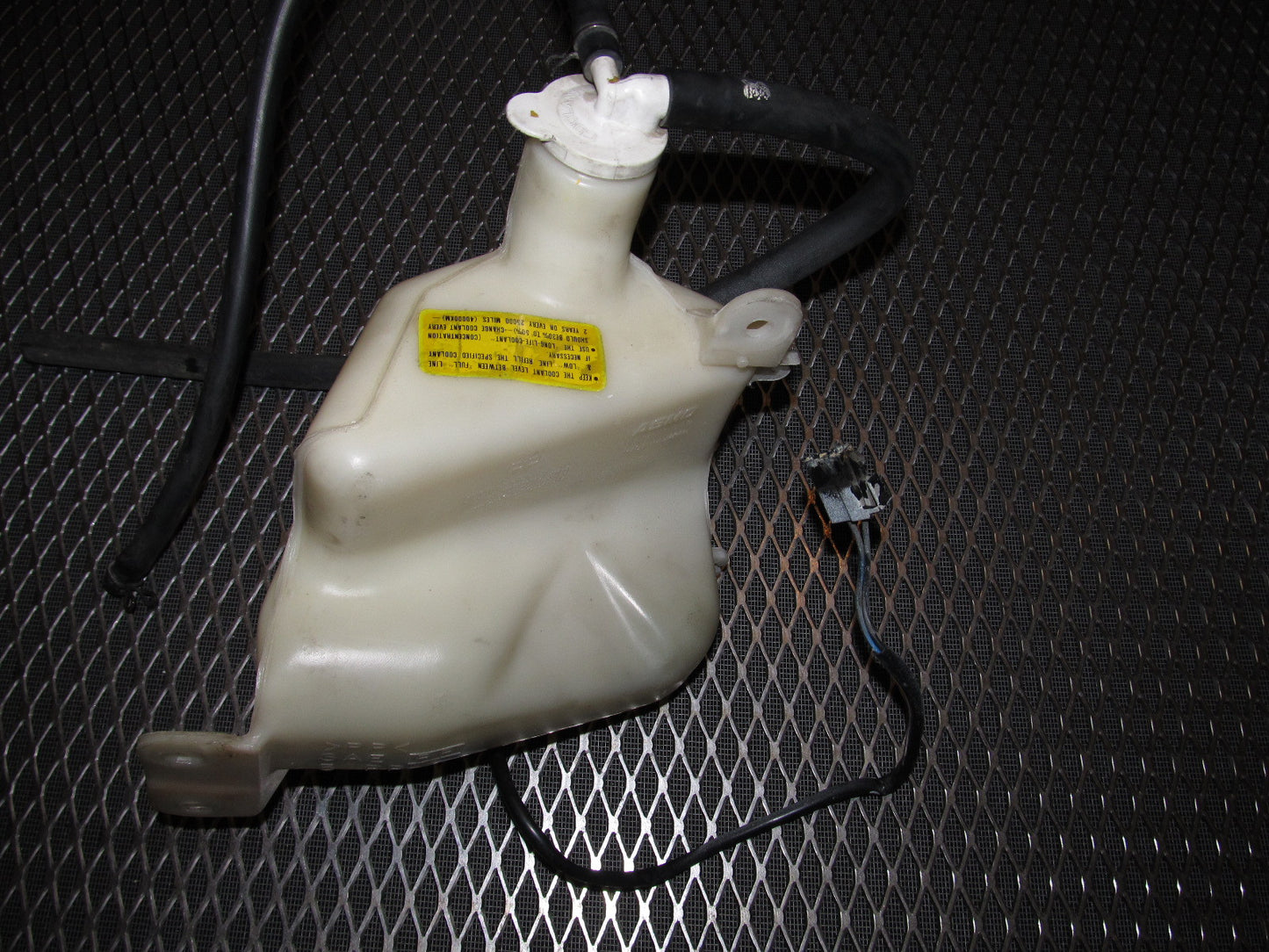 94 95 96 97 Mitsubishi 3000GT OEM Engine Coolant Over Flow Tank