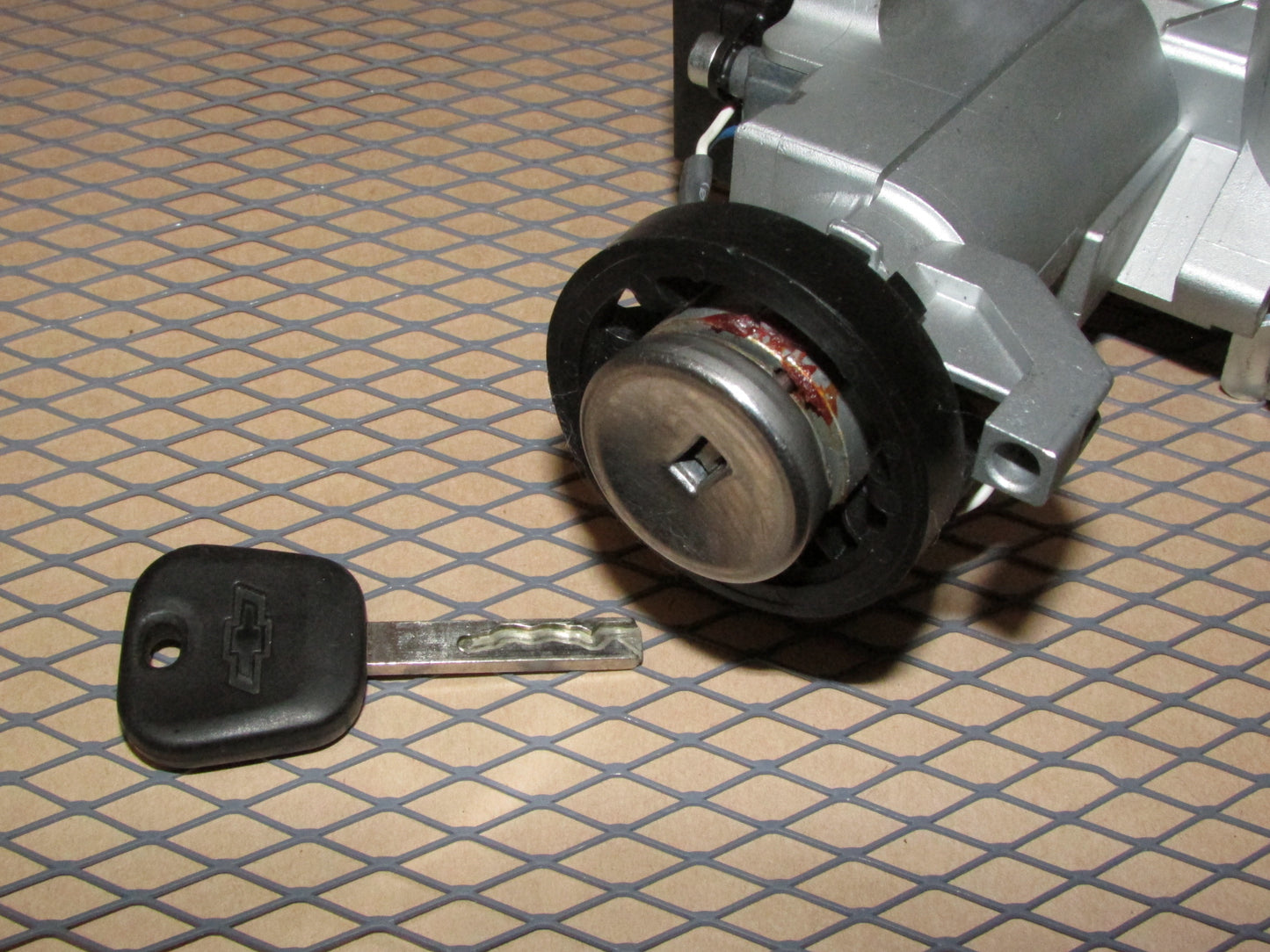 10 11 12 13 14 15 Chevrolet Camaro OEM Ignition Lock Cylinder & Key