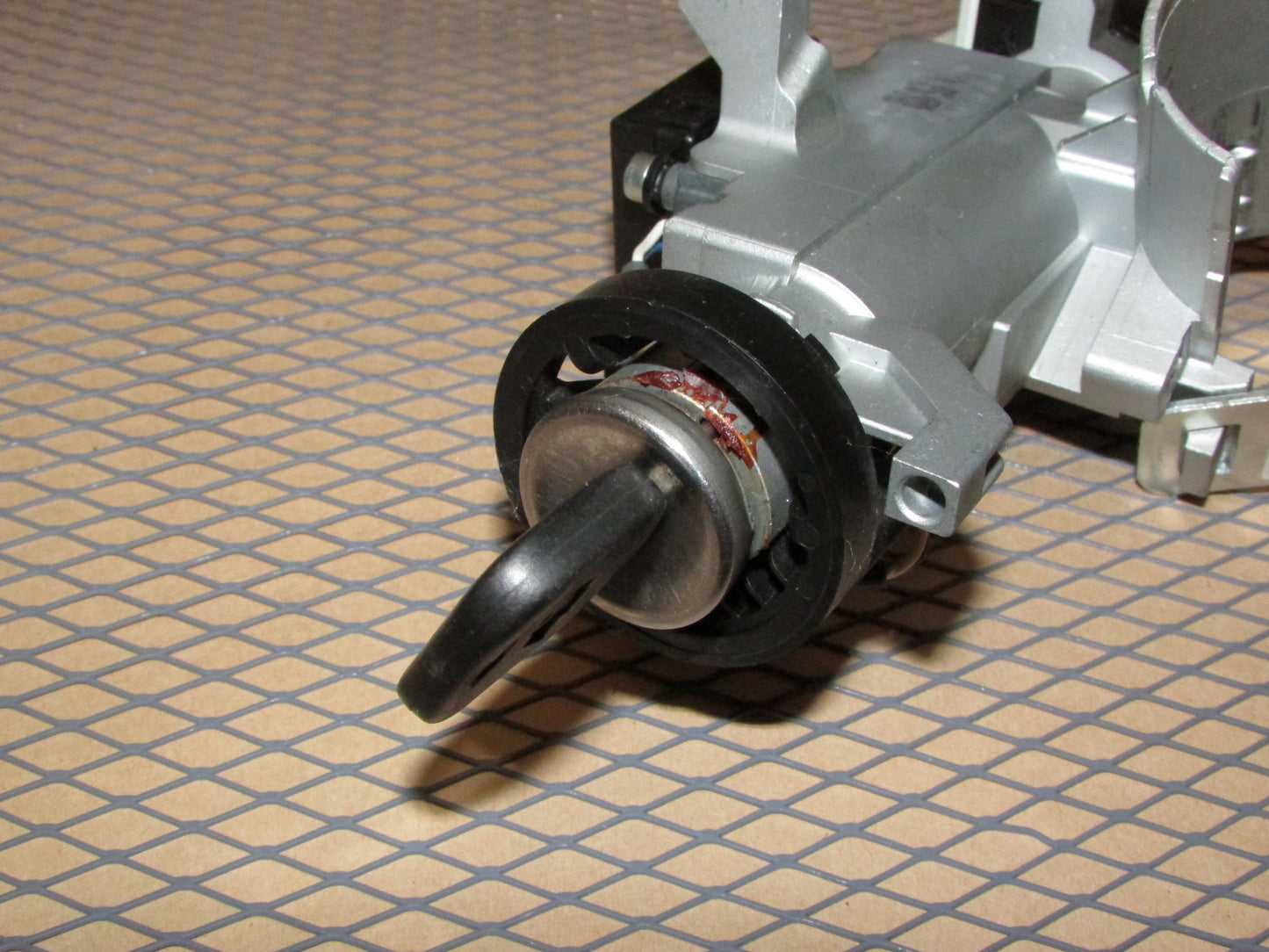 10 11 12 13 14 15 Chevrolet Camaro OEM Ignition Lock Cylinder & Key