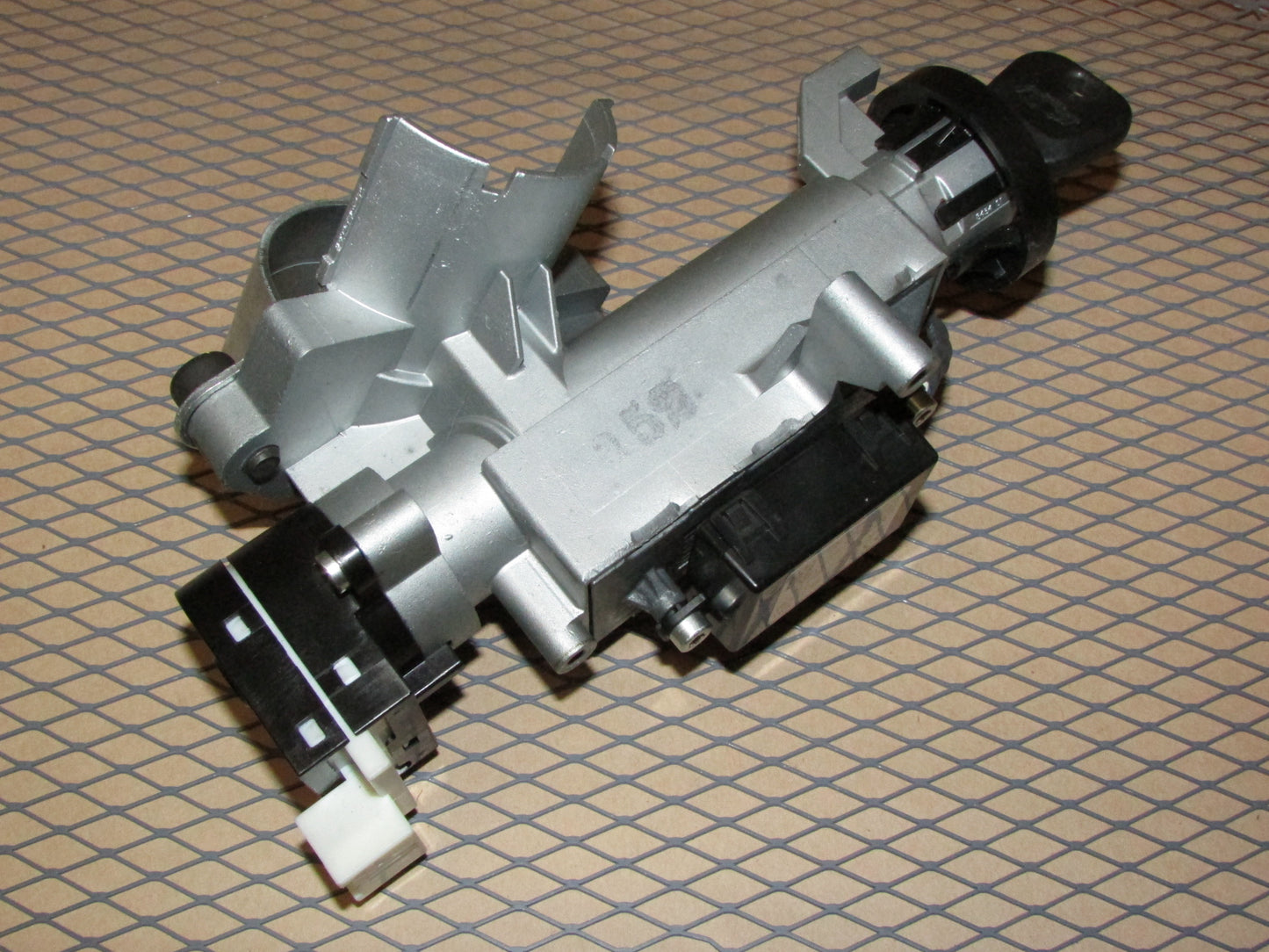 10 11 12 13 14 15 Chevrolet Camaro OEM Ignition Lock Cylinder & Key