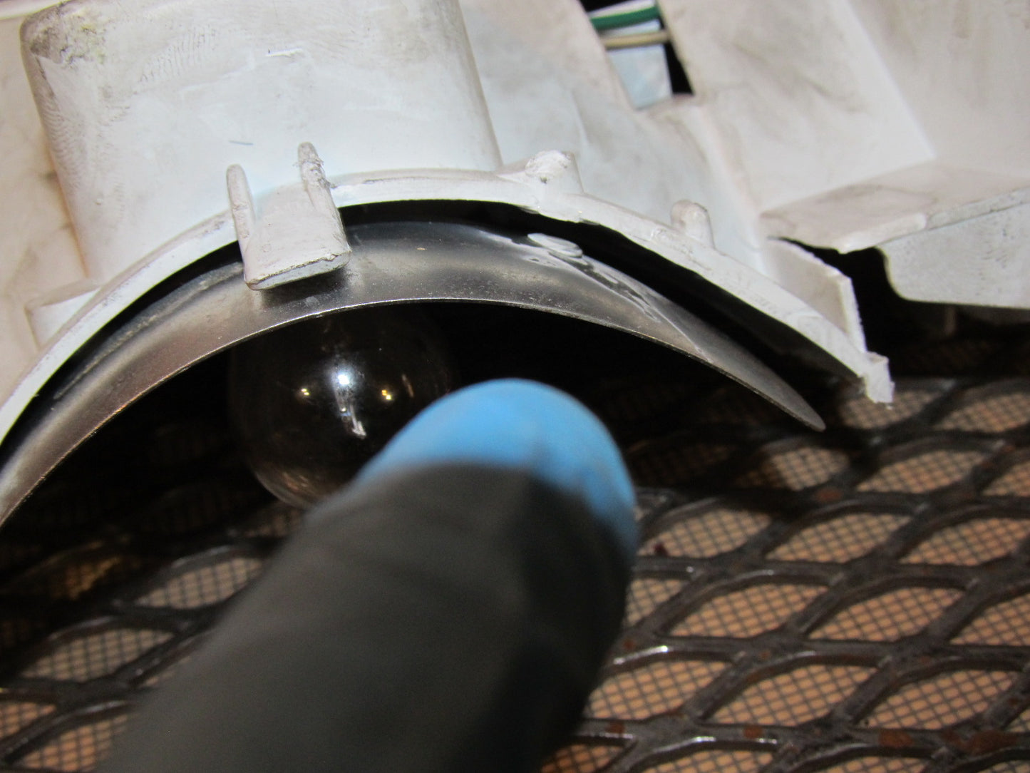 85 86 Toyota MR2 OEM Tail Light Bulb Socket Panel - Right