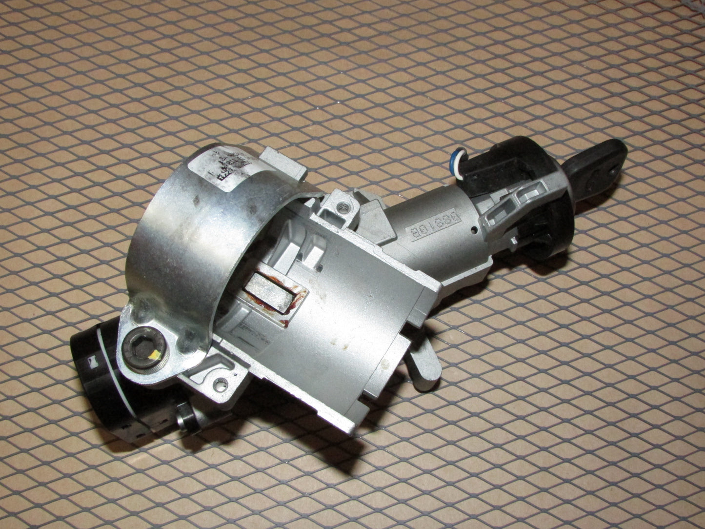 10 11 12 13 14 15 Chevrolet Camaro OEM Ignition Lock Cylinder & Key