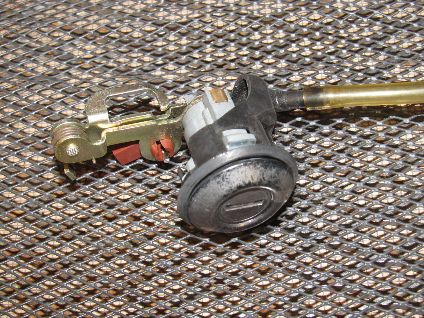 85 86 Toyota MR2 OEM Rear Trunk Lock Cylinder Tumbler
