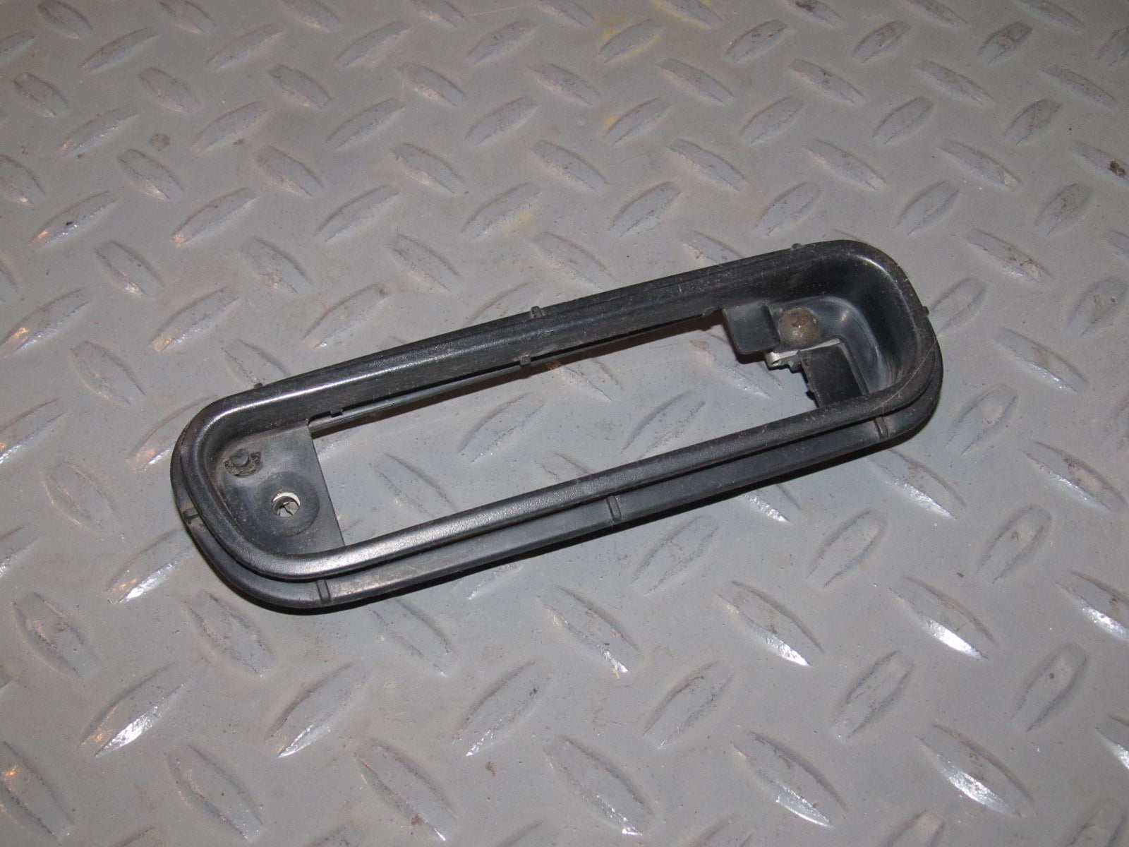 92 93 94 95 96 Honda Prelude Rear Side Marker Light Mounting Housing Bracket - Right