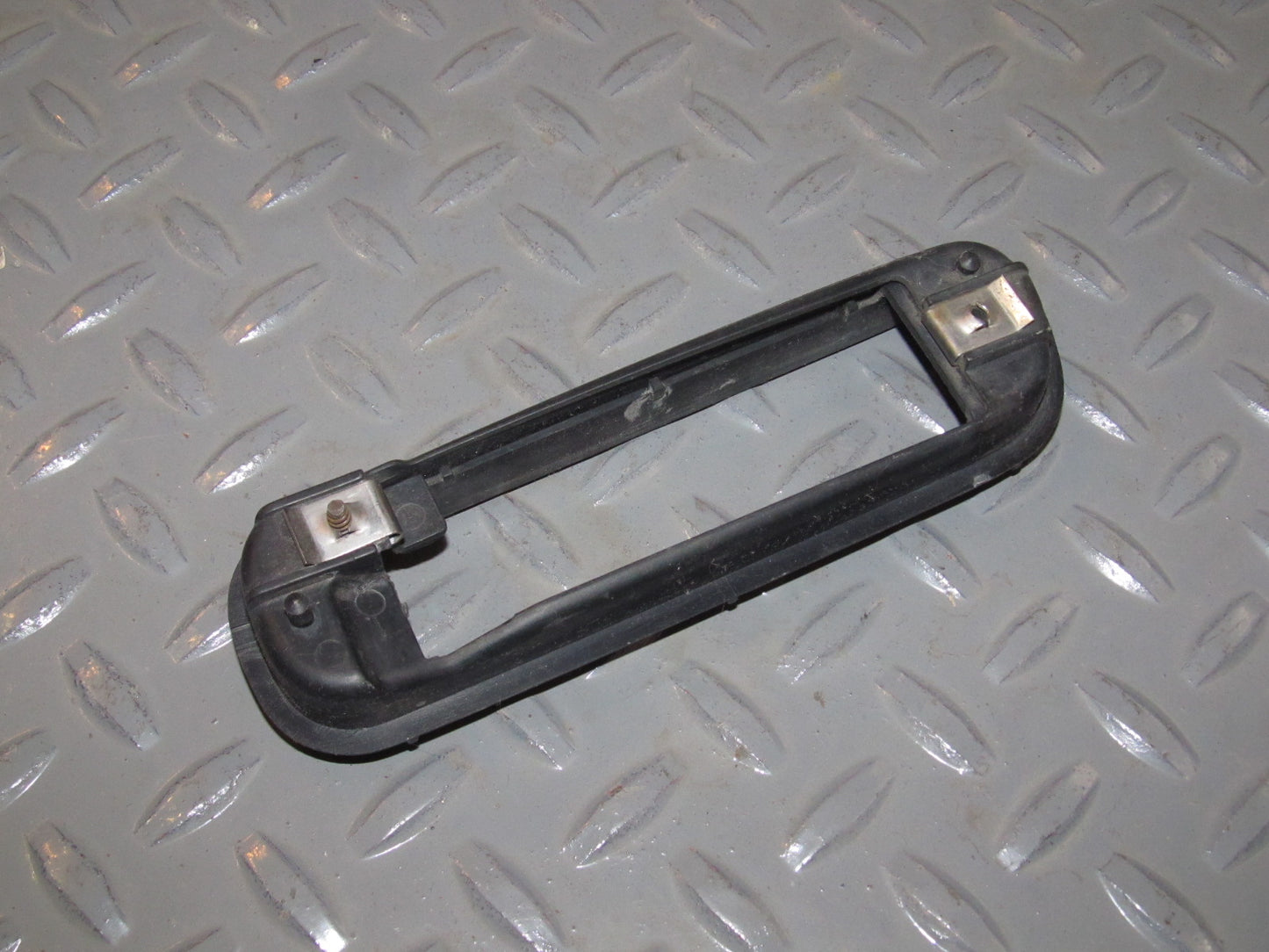 92 93 94 95 96 Honda Prelude Rear Side Marker Light Mounting Housing Bracket - Right