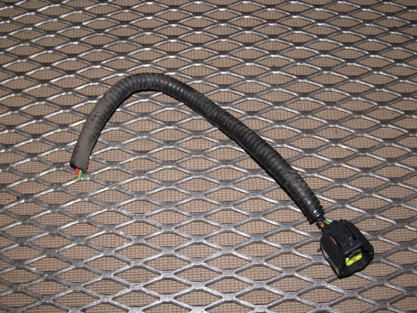 99-04 Ford Mustang 3.8L V6 OEM Fuel Evap Tank Valve Pigtail Harness