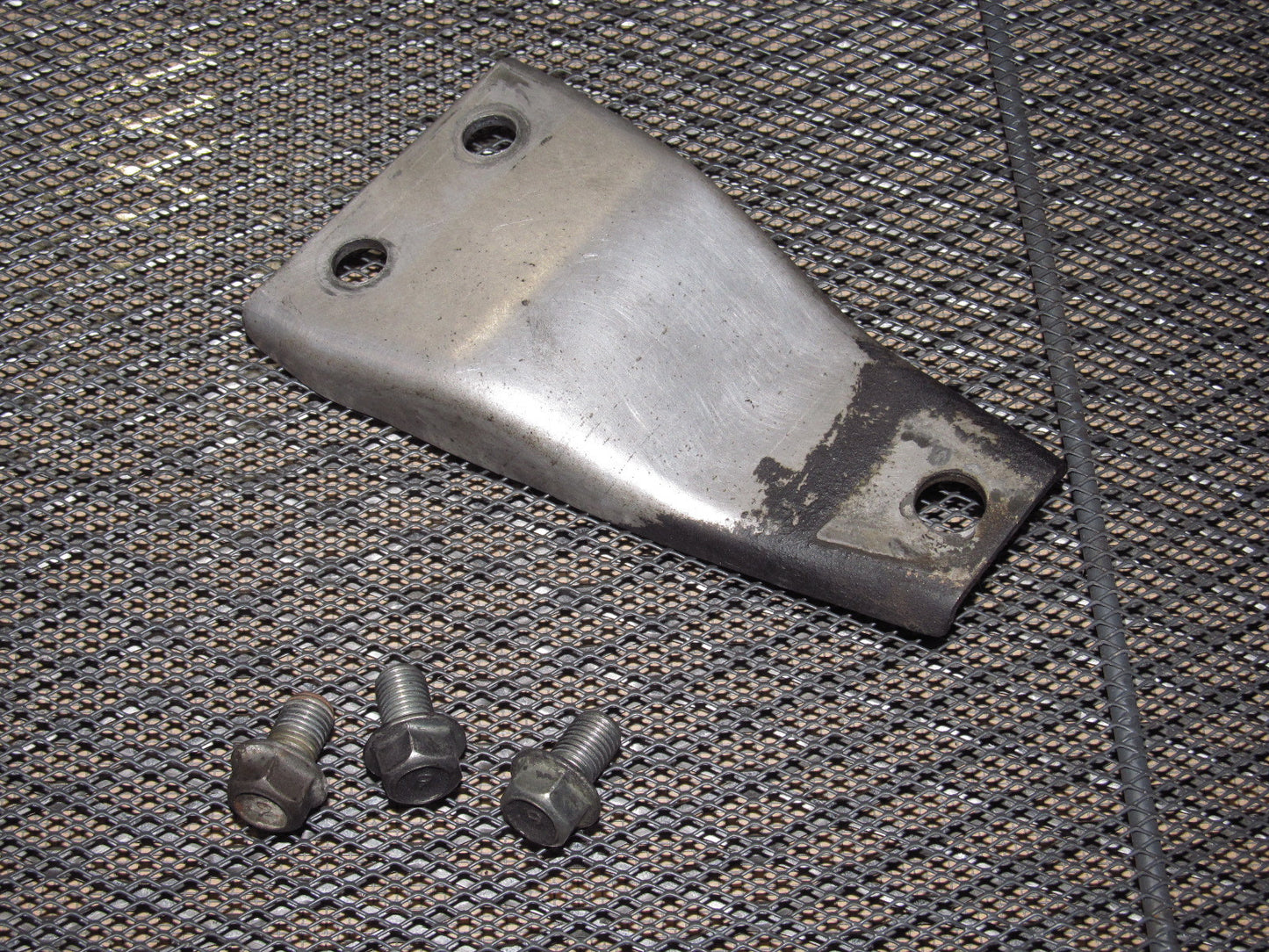 04 05 06 07 08 Mazda RX8 OEM Exhaust Manifold Mounting Bracket