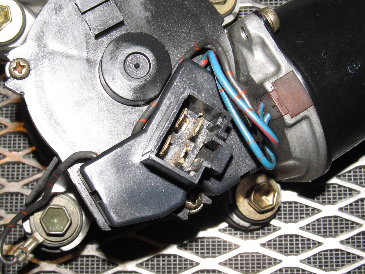 94 95 96 97 Mitsubishi 3000GT OEM Front Wiper Motor