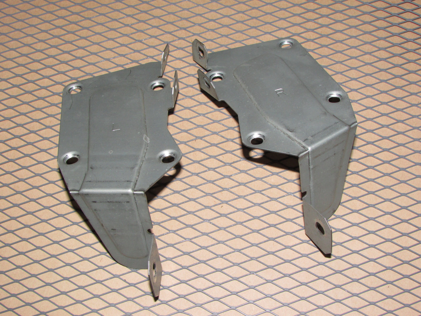 90-96 Nissan 300zx OEM Radio Cassette & Center Speaker Mounting Bracket